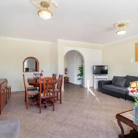 Vakantiehuis Guerreiro Dream Lodging Olhos de Agua (Albufeira)